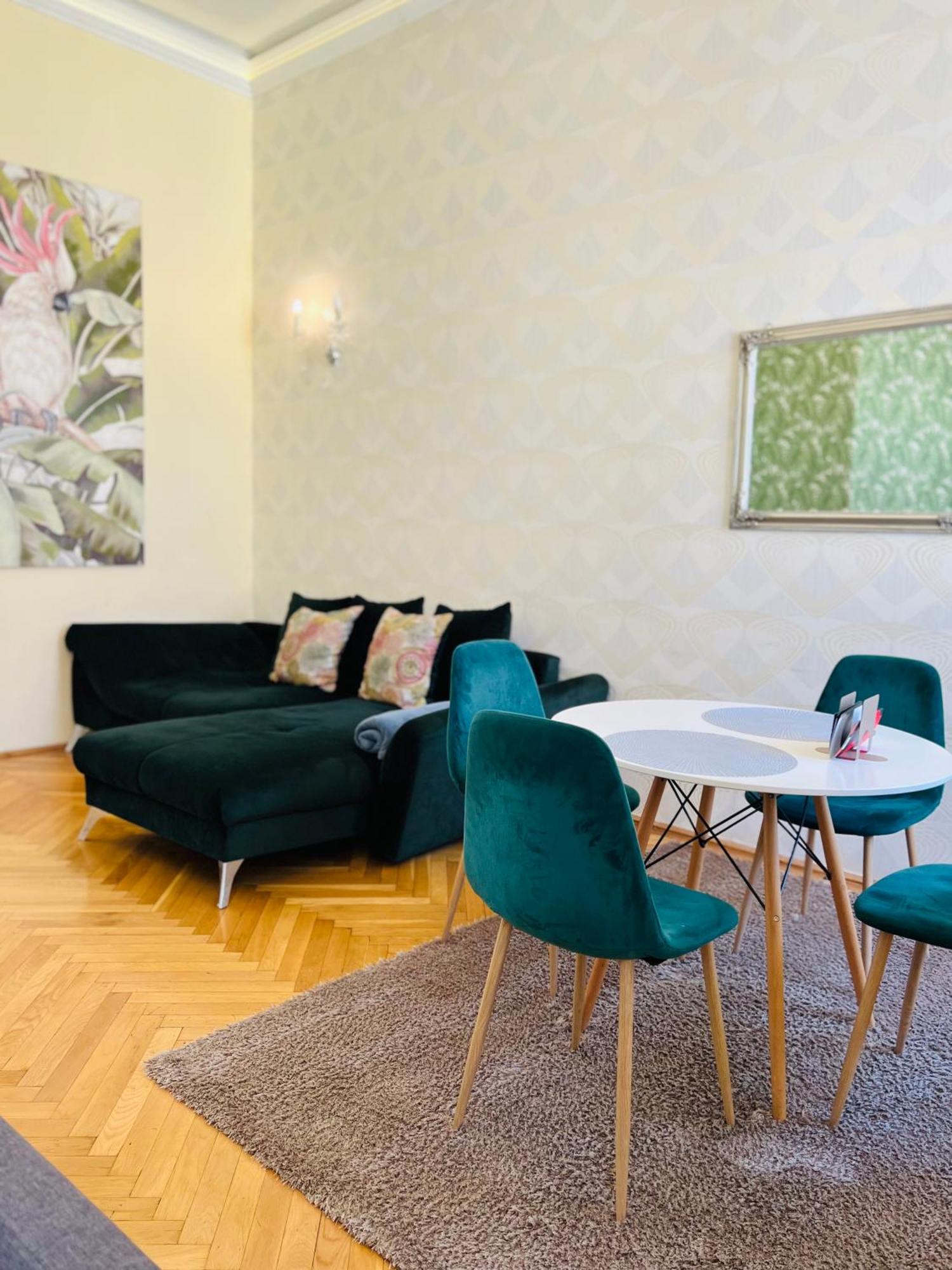 N38 Apartments By Small Home Budapest Ngoại thất bức ảnh